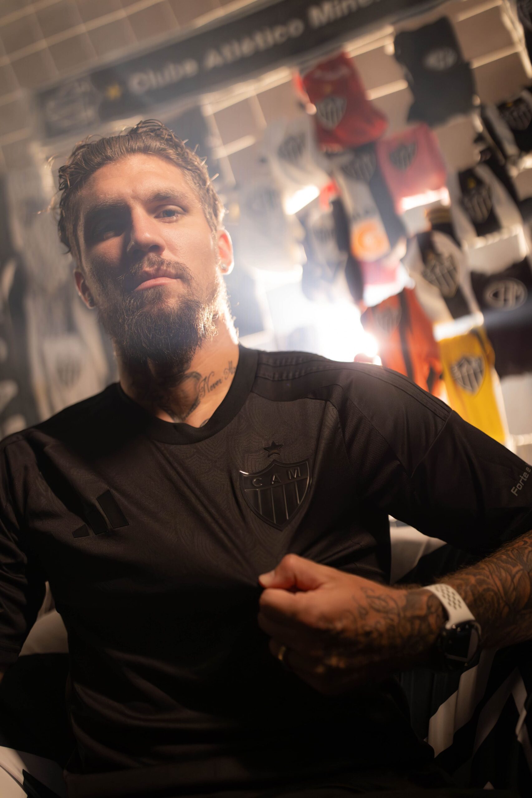 Ensaio Blusa All Black Atlético 1