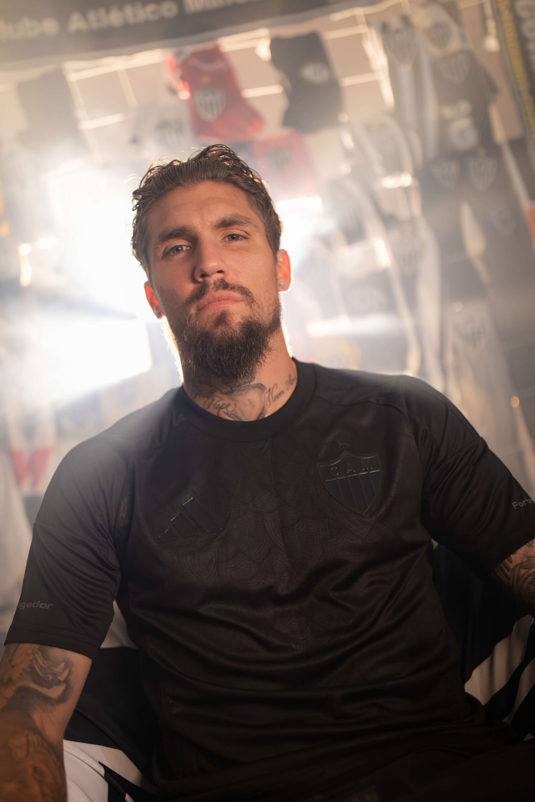 Ensaio Blusa All Black Atlético 2